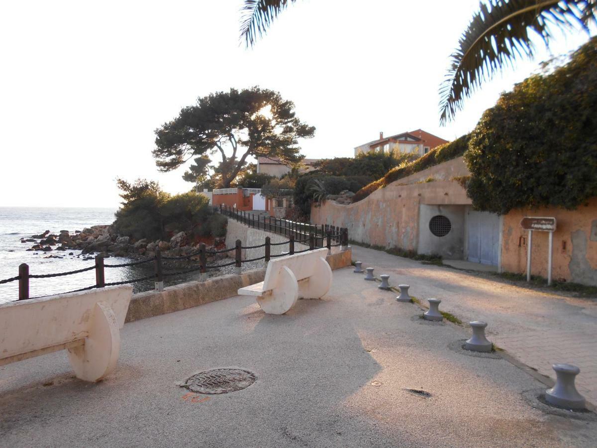 T2 Bord De Mer Au Calme Bandol Exterior foto